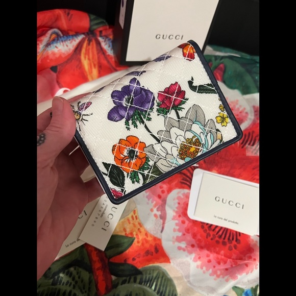 💐GUCCI Canvas Flora Floral Zumi Card Case Wallet Navy Multicolor💐 - Picture 2 of 11
